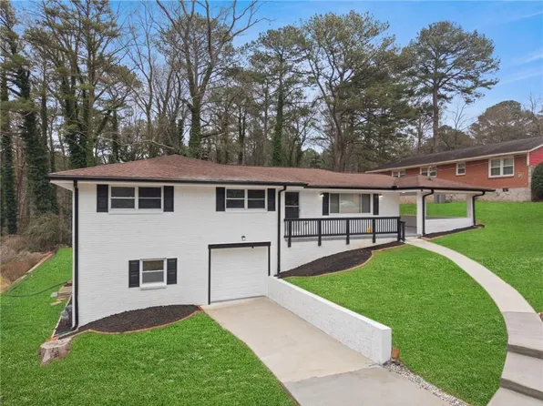 3986 Phylis Pl, Decatur, GA 30035