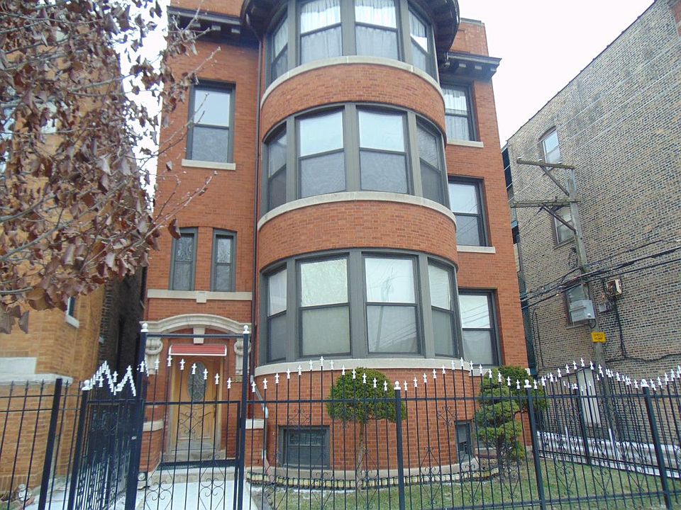 1st image of 6200 S Sacramento Ave