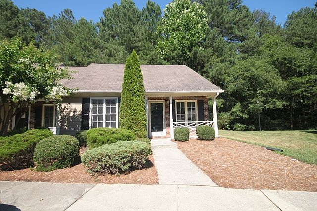 1st image of 35 Crystal Oaks Ct