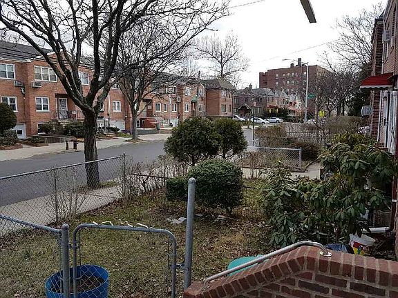 3rd image of 6456 Alderton St