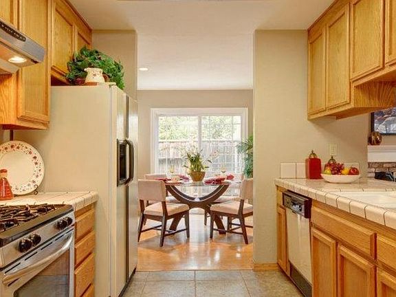 4th image of 7820 Ponderosa Dr