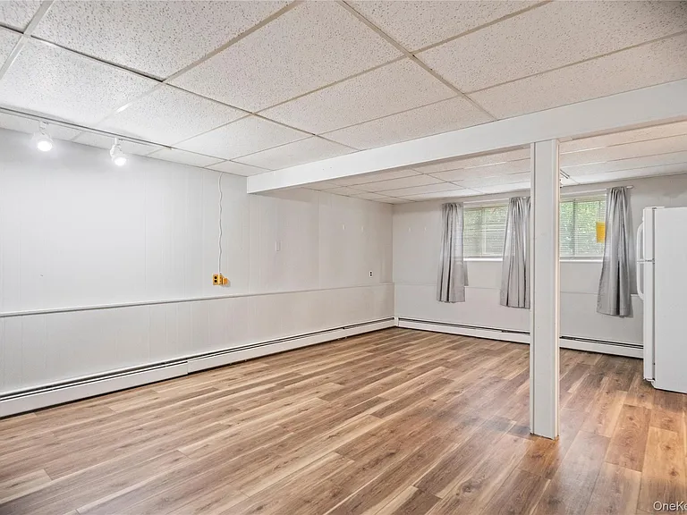 39 Wolfhollow Rd — Photo 21