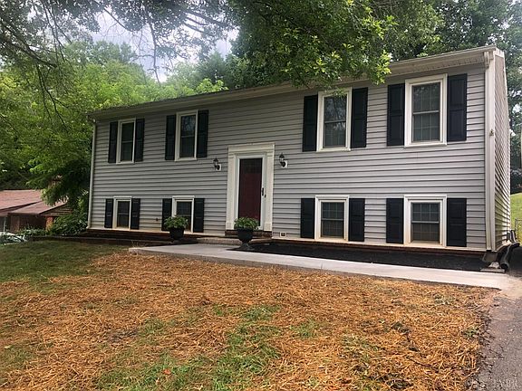 2nd image of 1219 Craigmont Dr