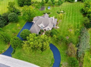 6N721 Foley Ln, St Charles, IL 60175