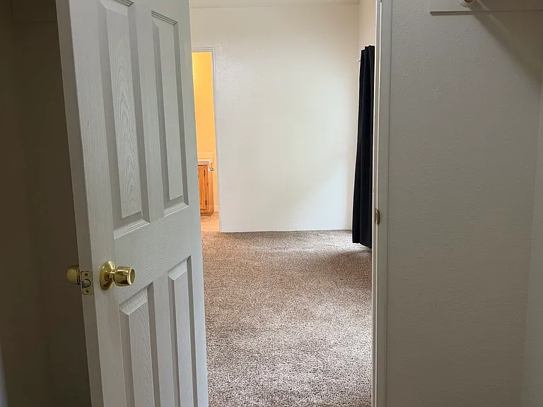 675 Auction Rd — Photo 16