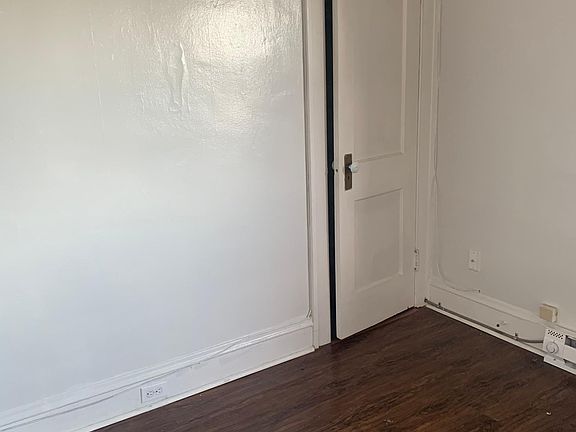 3rd image of 1531 Robinwood Ave #3
