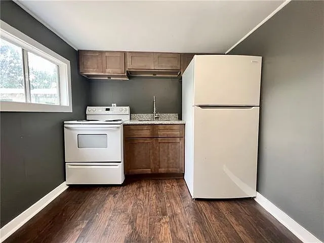 1013 Wilkinson St — Photo 7