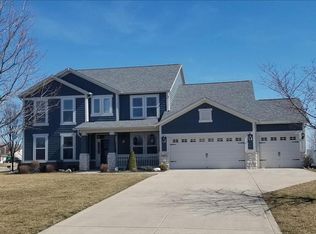 663 S Parkway Ave, New Palestine, IN