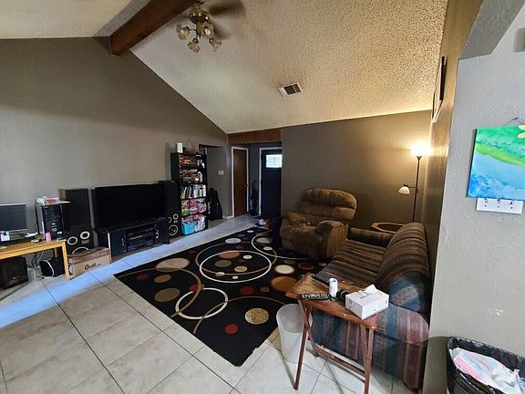 2nd image of 2104 Stirrup Dr