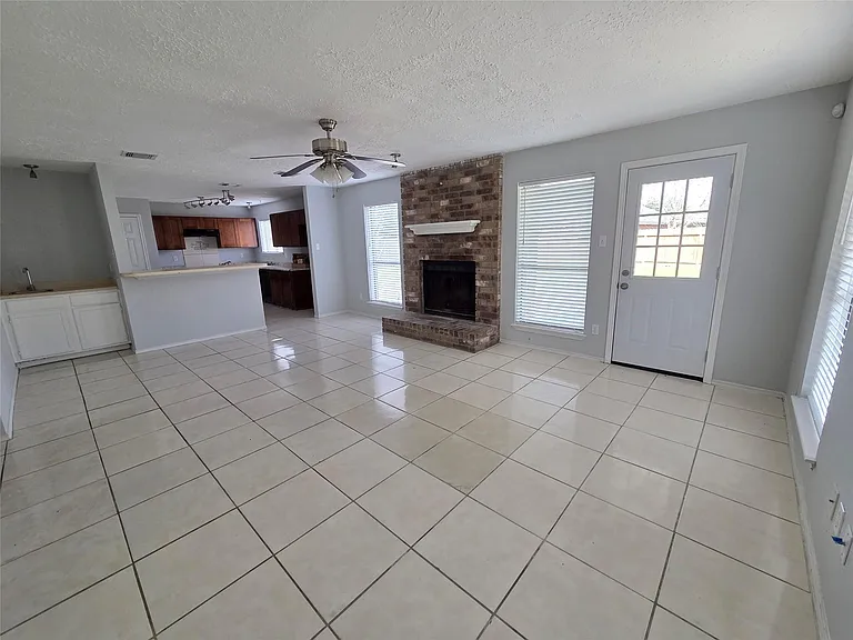 1454 Plumwood Dr — Photo 7