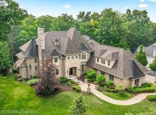 6000 Barclay Dr, Brighton, MI