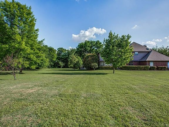 5th image of 8361 Meadow Hill Dr