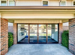 860 W Midridge Dr SE #324, Calgary, AB T2X 1K1