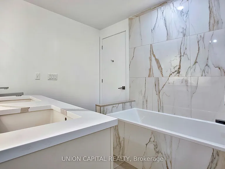 36 Olive Ave #Townhouse 103 — Photo 19