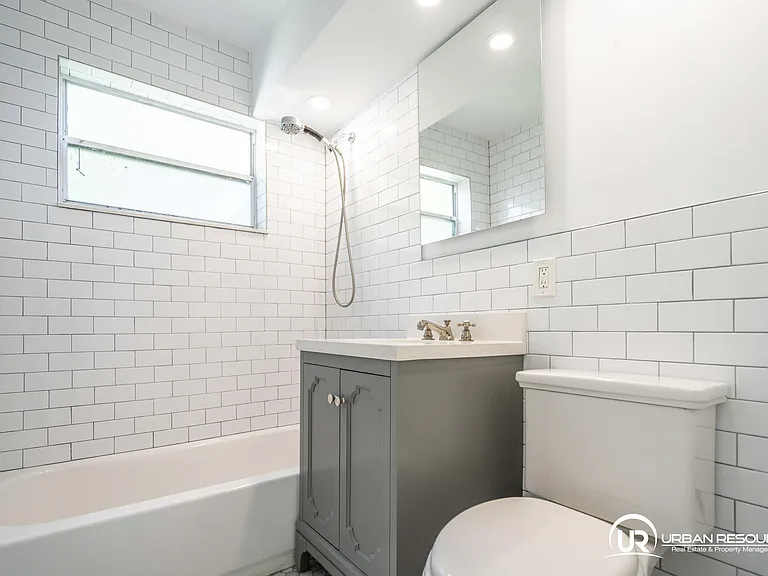 3265 Virginia St #1 — Photo 29