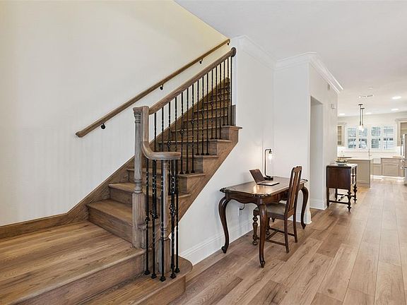 3rd image of 162 Riggings Way