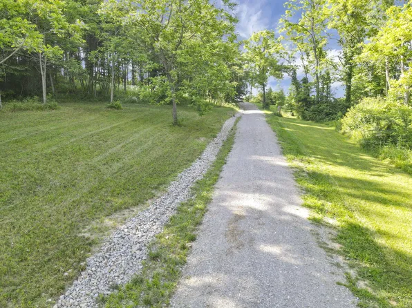 3222 Mainesville Rd W, Junction City, OH 43748