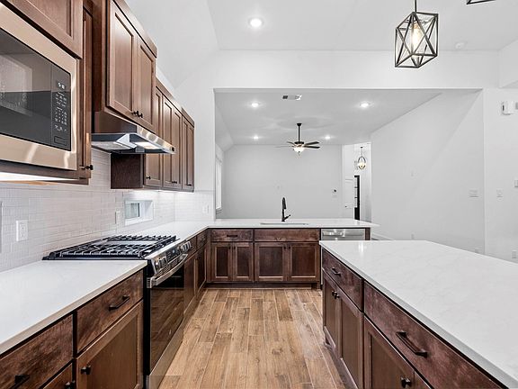 7th image of this home