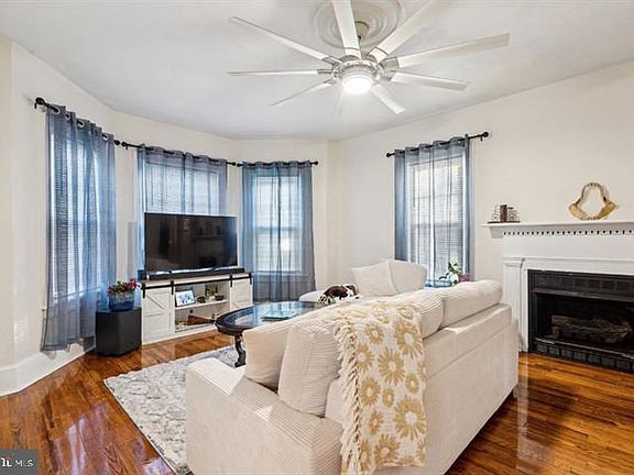 3rd image of 221 Center St