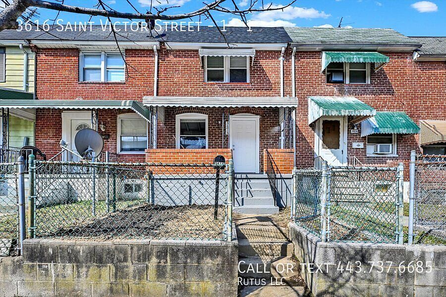 1st image of 3616 Saint Victor St #1