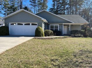 186 W Coventry Dr, Franklin, NC 28734