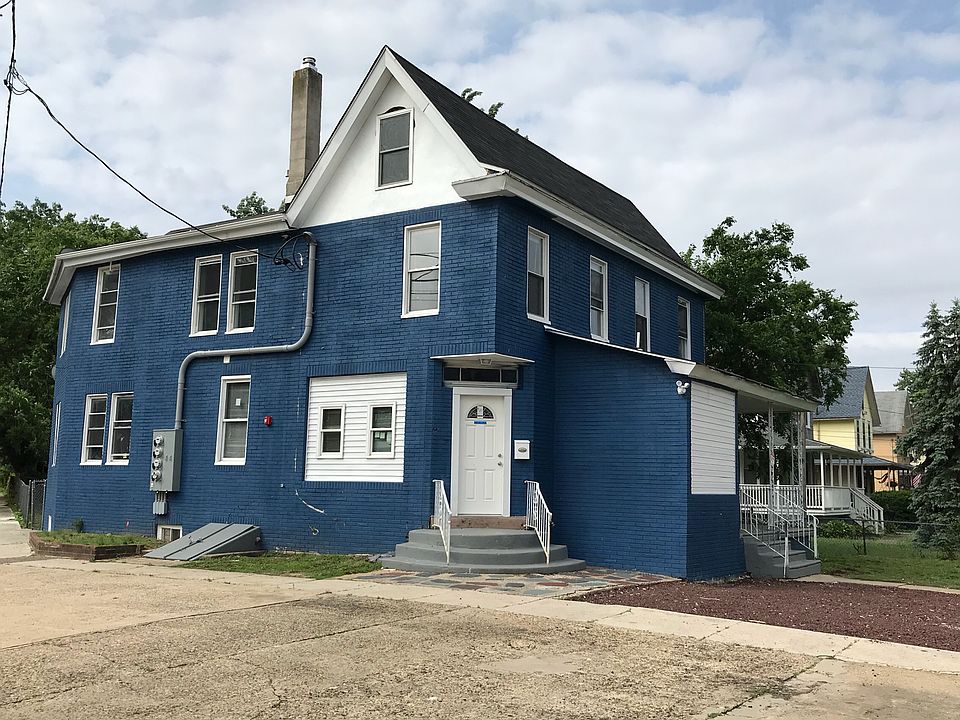 1st image of 7562 Park Ave #A