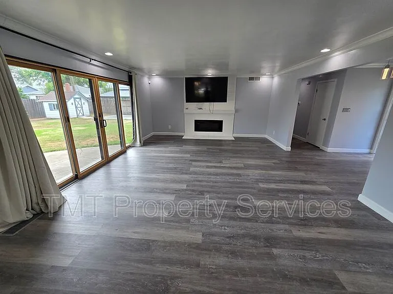 9 W Robinhood Dr — Photo 32