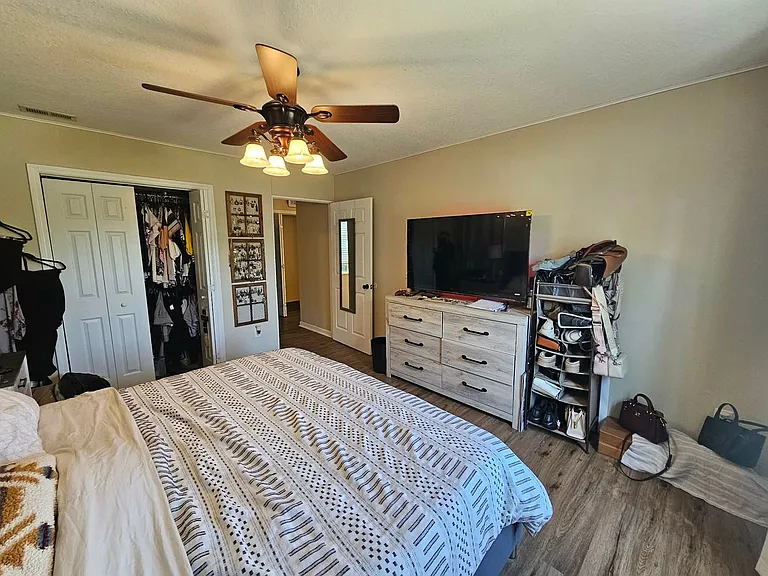 111 Casey Ct — Photo 19