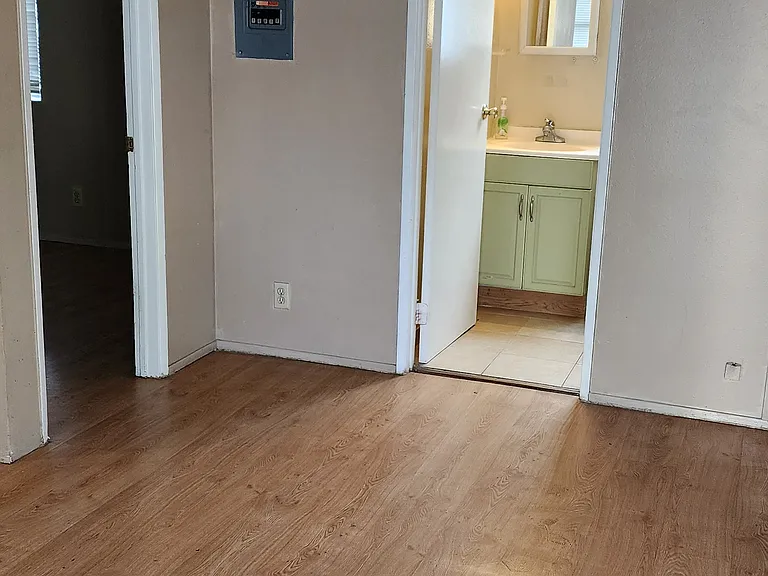 1700 E Hill St #3 — Photo 4