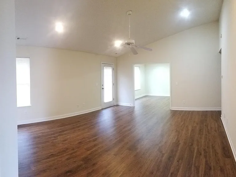 141 Perigon Ct — Photo 2