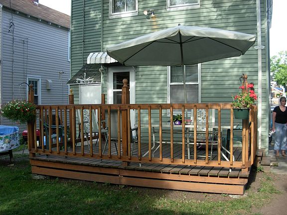 BACKYARD WITH DECK