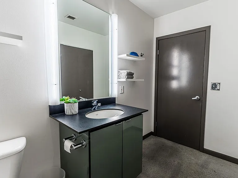 1030 NW 12th Ave #110 — Photo 12