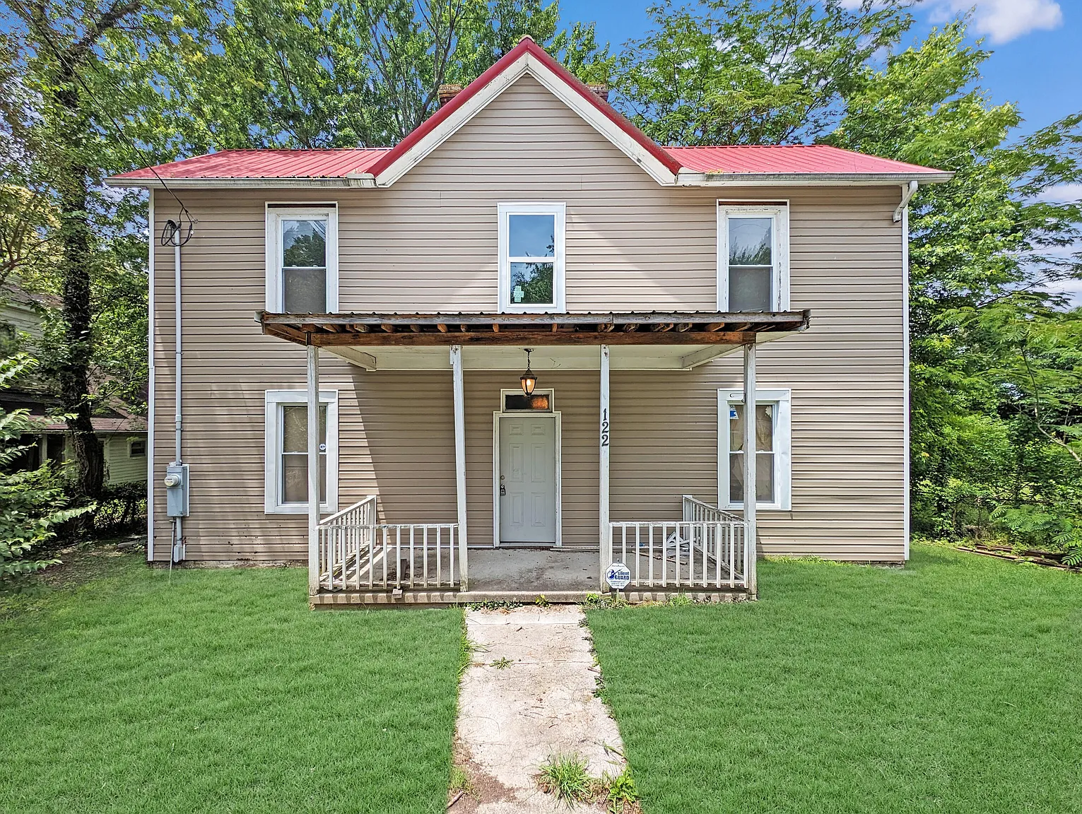 122 Griffin Ave photo 1