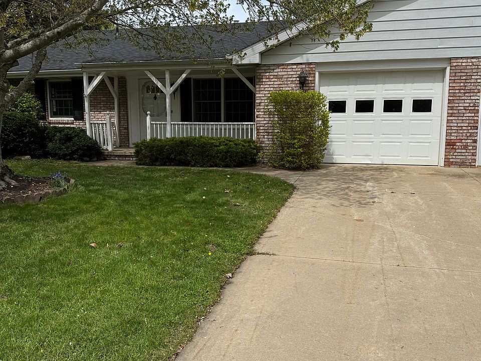 1st image of 2839 Crown Point Ln