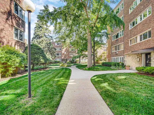 1940 W Hood Ave APT 4B, Chicago, IL 60660