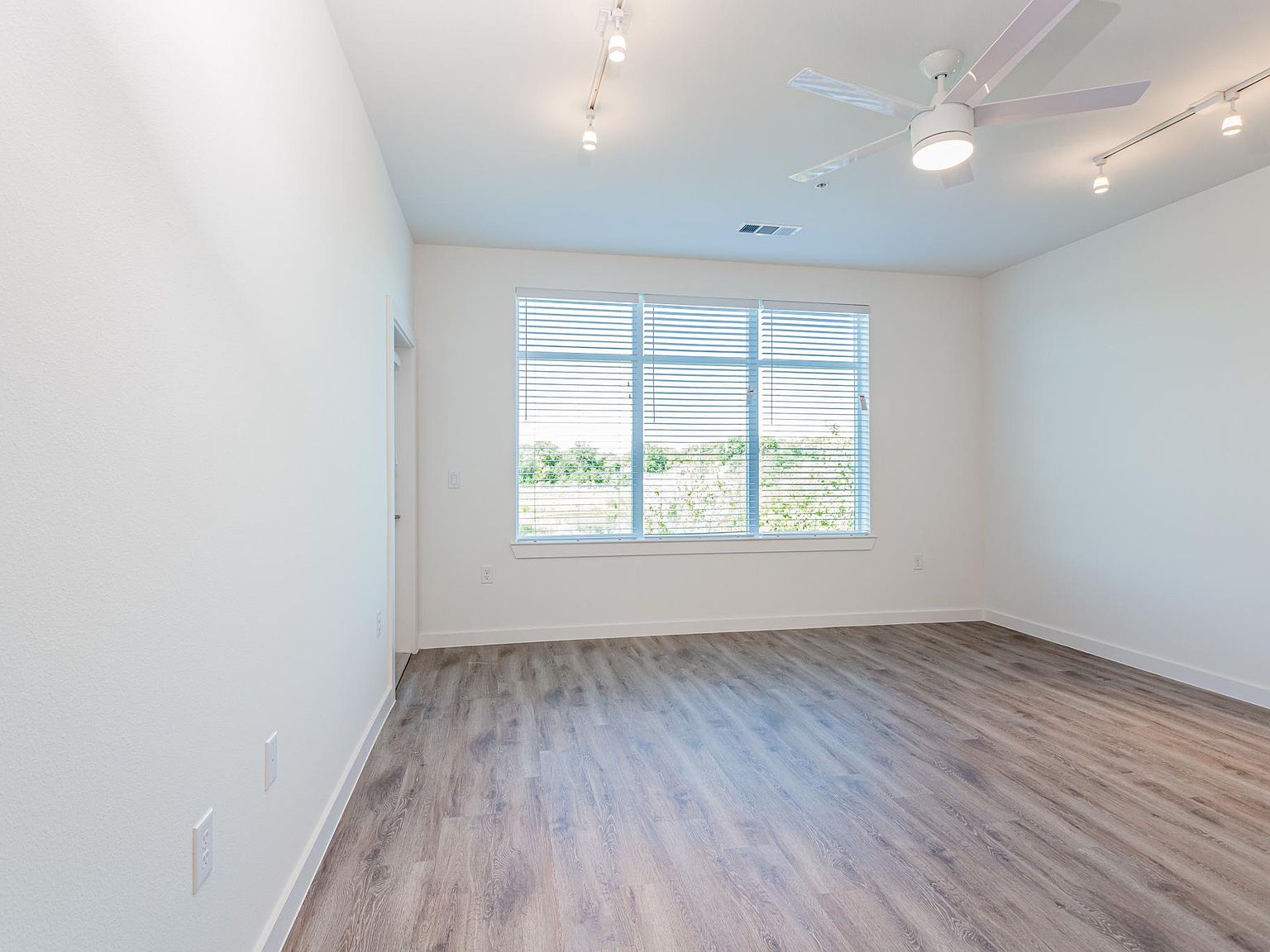 13130 Pond Springs Rd X231YAQHJ, Austin, TX 78729 Zillow