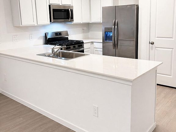 3rd image of 22724 Hackberry Leaf Dr