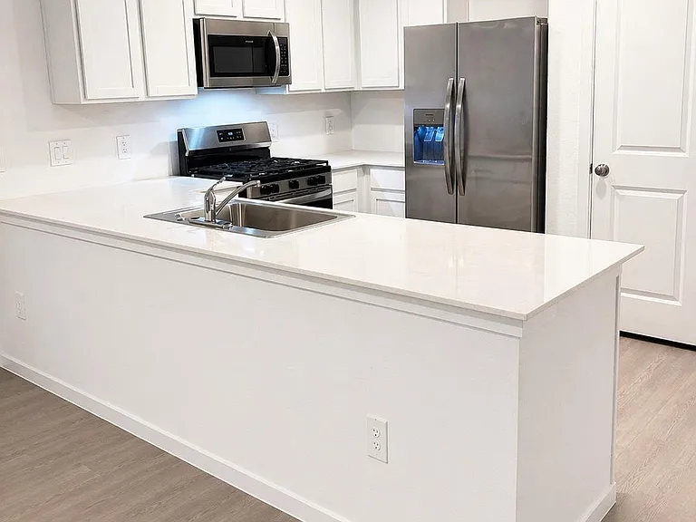 22724 Hackberry Leaf Dr — Photo 3