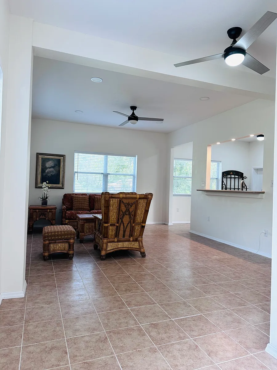 Building Photo - 3606 Clark Dr #1