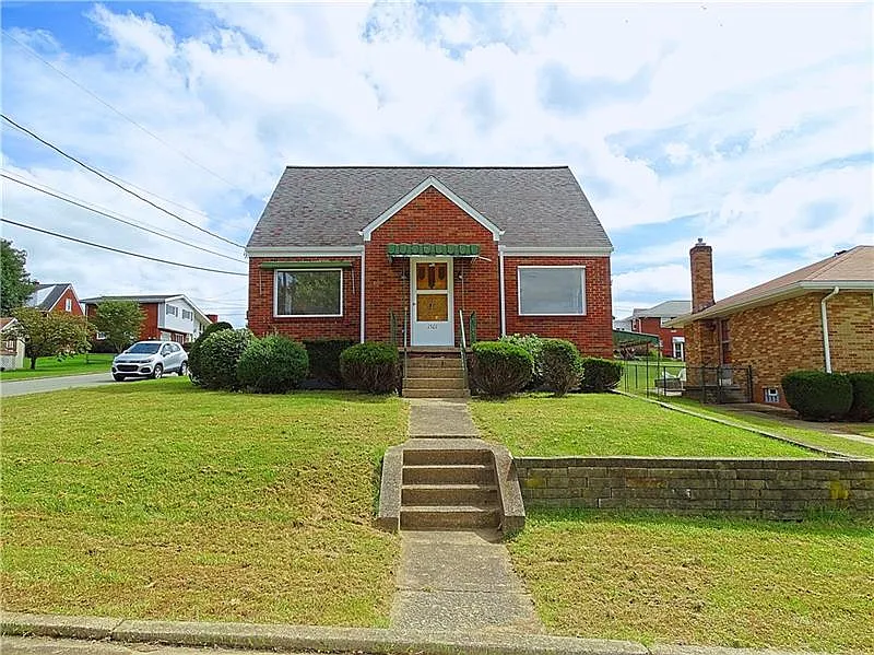 1501 Pine St photo 1