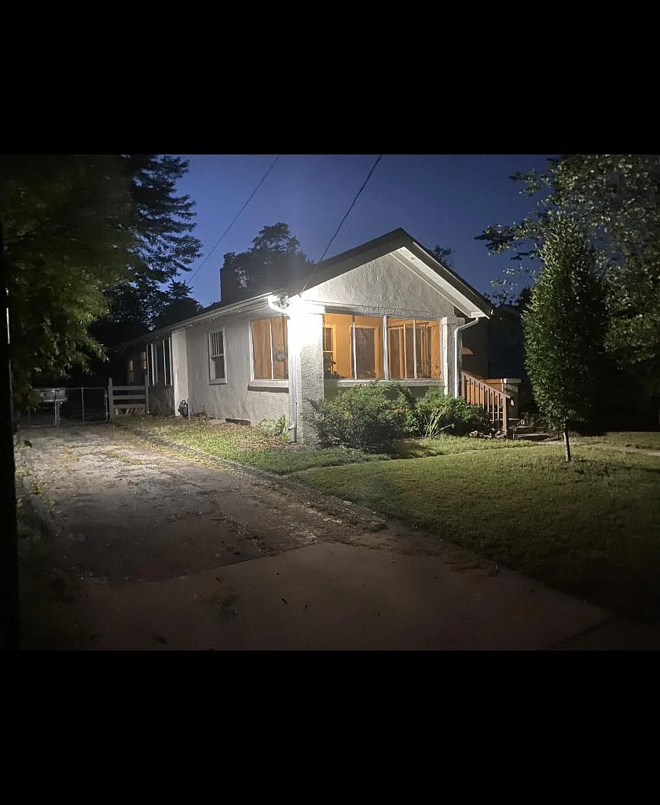102 S Garth Ave — Photo 3
