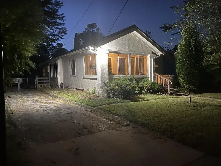 102 S Garth Ave — Photo 3