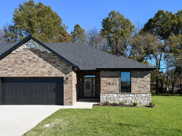 2022 S Regal Court, Springfield, MO 65807