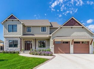 5806 Freemont Way, Lawrence, KS 66049