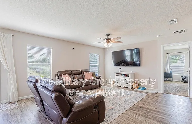 1816 Blackwater Way — Photo 9