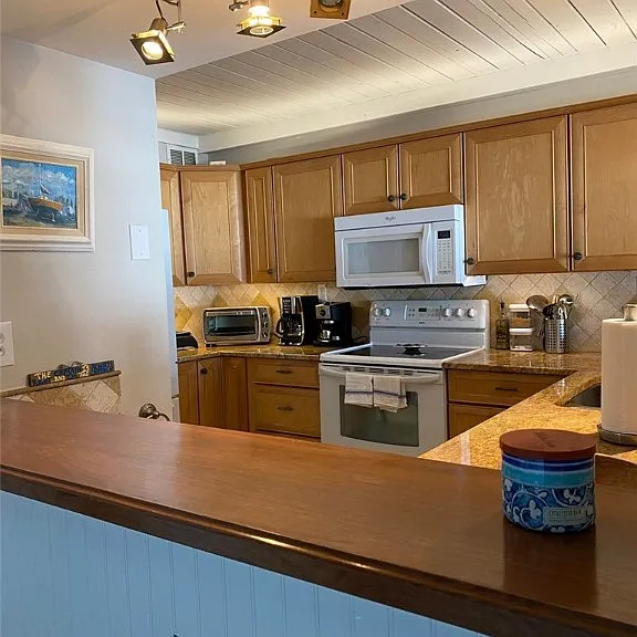 1202 Spyglass Ln #12021202A — Photo 34