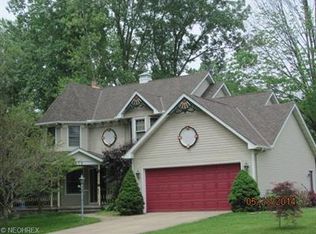 919 Green Forest Dr, Amherst, OH
