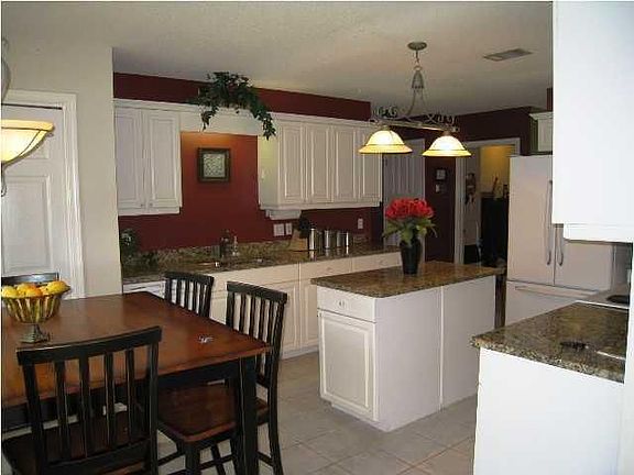 2nd image of 4436 Southminster Cir