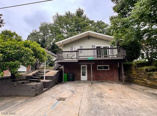 1587 Hilda St, Lakemore, OH 44250