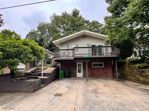 1587 Hilda St, Lakemore, OH 44250